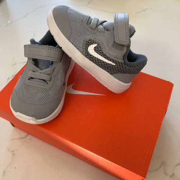 Nike Other - Nike Revolution 3 (TDV) wolf grey baby sneakers